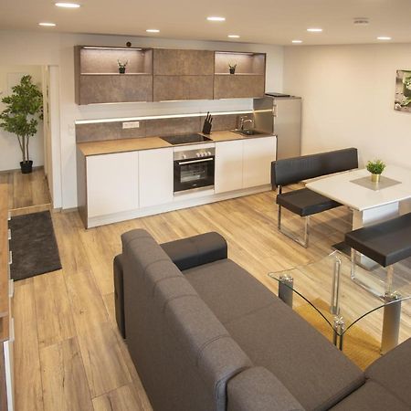 Modern Old Town Apartment Hall in Tirol Buitenkant foto