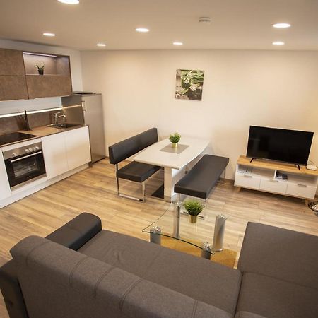 Modern Old Town Apartment Hall in Tirol Buitenkant foto