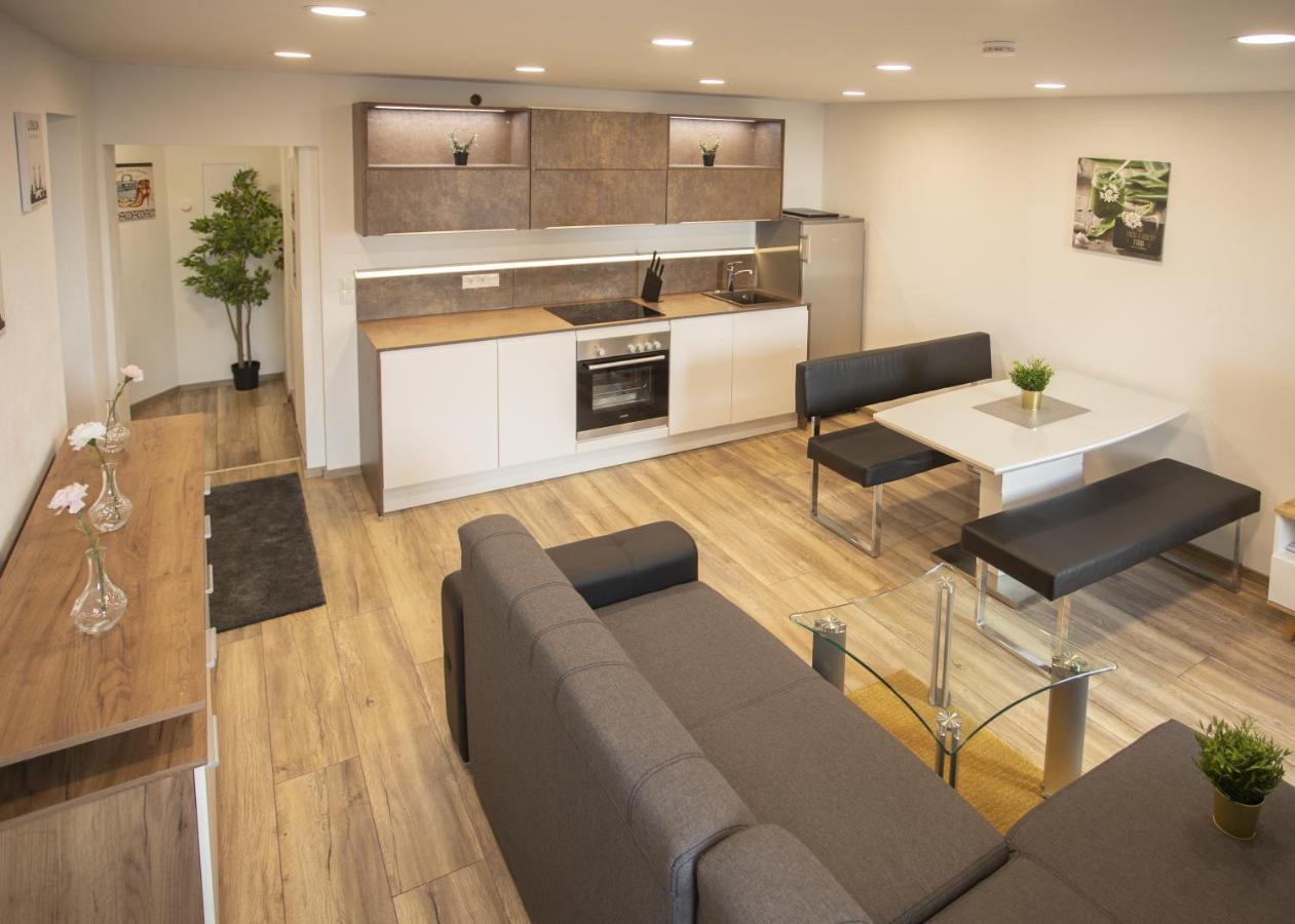 Modern Old Town Apartment Hall in Tirol Buitenkant foto