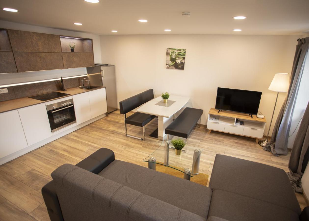 Modern Old Town Apartment Hall in Tirol Buitenkant foto
