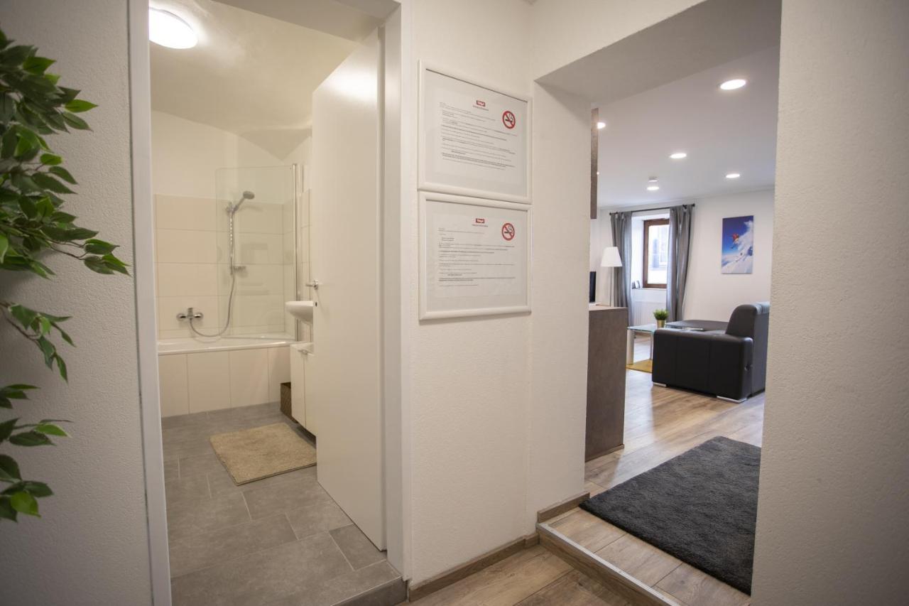Modern Old Town Apartment Hall in Tirol Buitenkant foto
