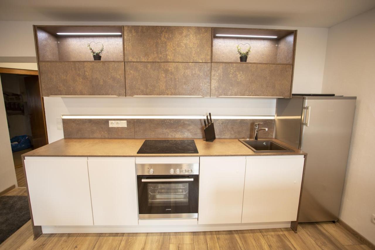 Modern Old Town Apartment Hall in Tirol Buitenkant foto